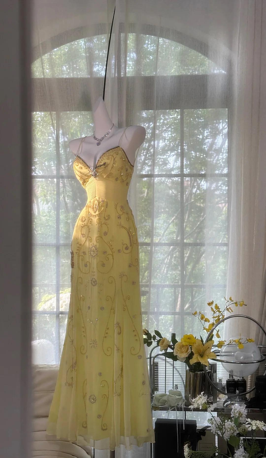 Gorgeous Butter Yellow Spaghetti Straps A-Line Tulle Beaded Long Classy Prom Dress Backless Classy Evening Gowns