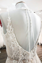 Graceful Long A-line Tulle V-neck Lace Backless Wedding Dress