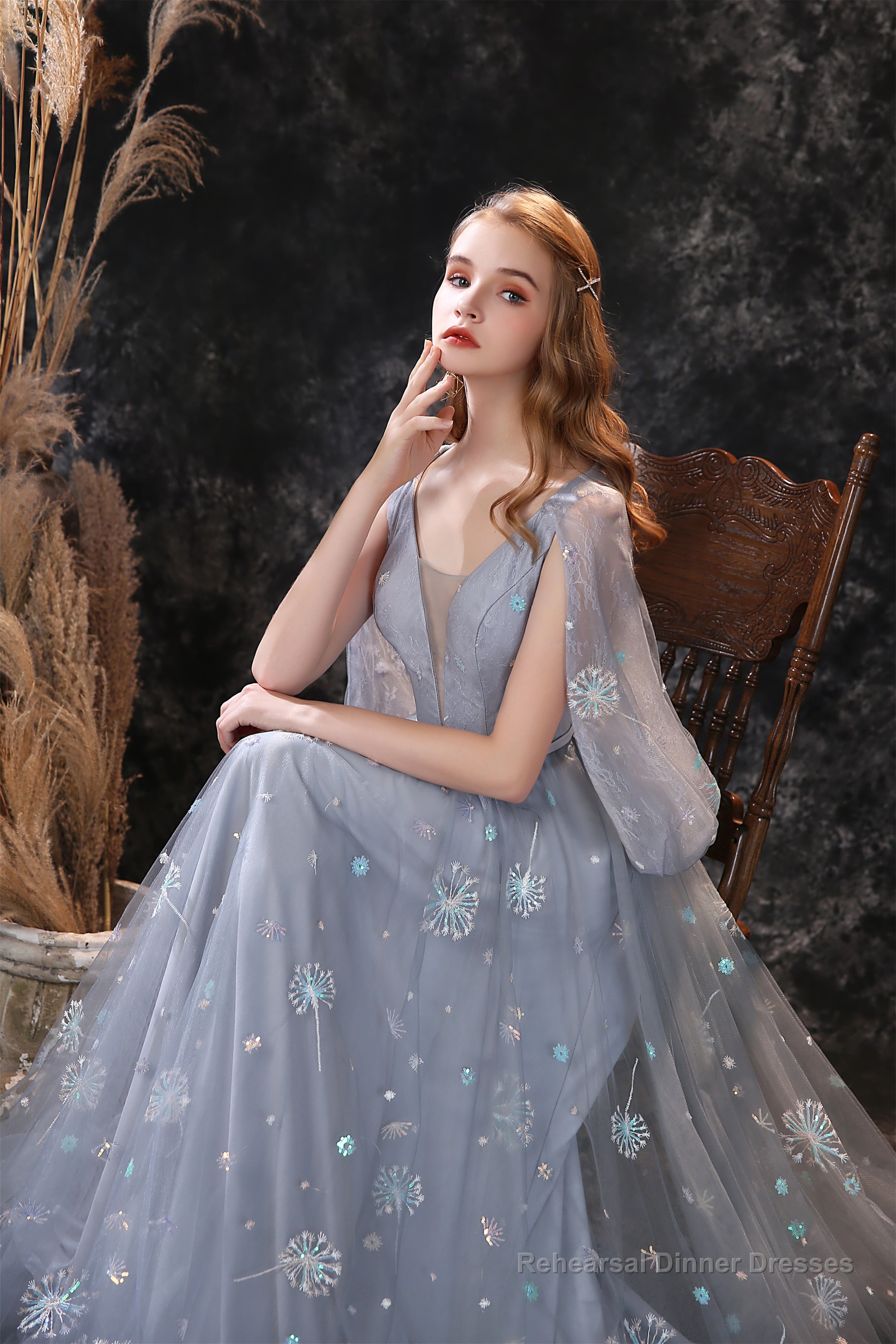 Gray Dandelion Lace V-neck Beading Back Prom Dresses Secondary image