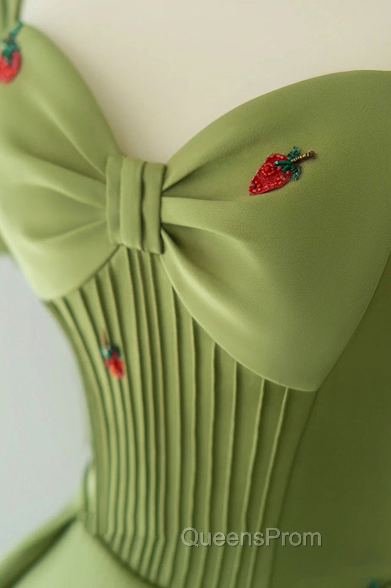 Green A-Line Long Evening Prom Dress Strawberry Lace, Lovely Short Sleeve Evening Dress