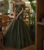 Green Beautiful Elegant Long Tulle Off-Shoulder Ball Gown Classy Evening Dress
