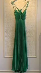 Green Long Pleated Classy Prom Classy Evening Dress