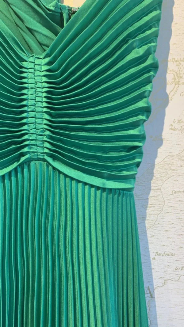 Green Long Pleated Classy Prom Classy Evening Dress