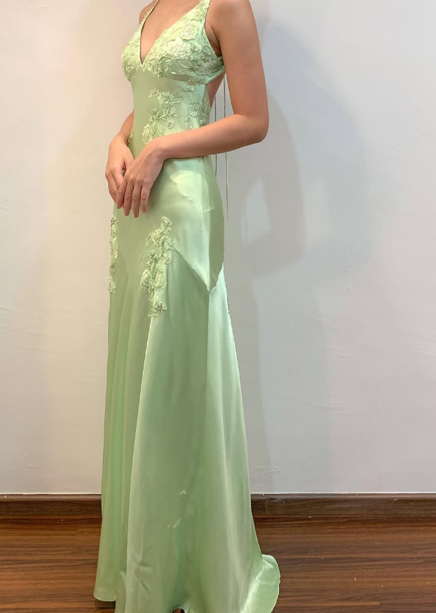 Green Mermaid V Neck Appliques Satin Open Back Long Classy Prom Dress Outfits Secondary image