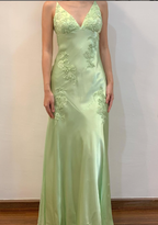 Green Mermaid V Neck Appliques Satin Open Back Long Classy Prom Dress Outfits