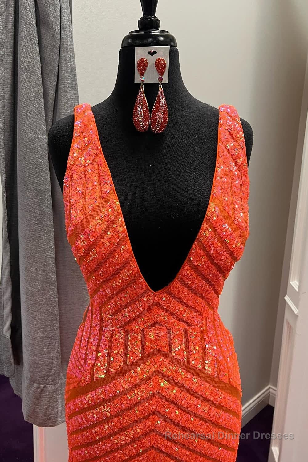 Green Sequins One Shoulder Tight Homecoming Dress Secondary image