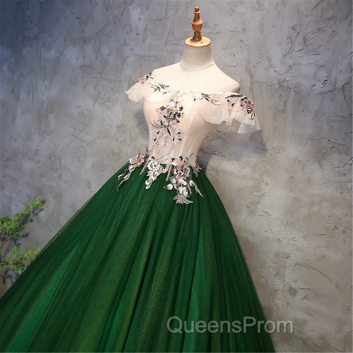 Green Tulle Off Shoulder Long Formal Dress With Lace, Sweet 16 Gown Secondary image
