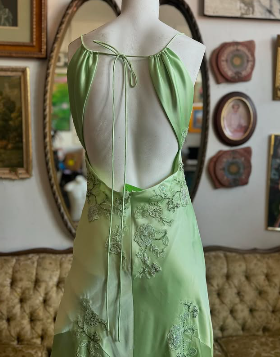 Green V-Neck Exquisite Embroidery Long Satin Ball Gown Evening Dress
