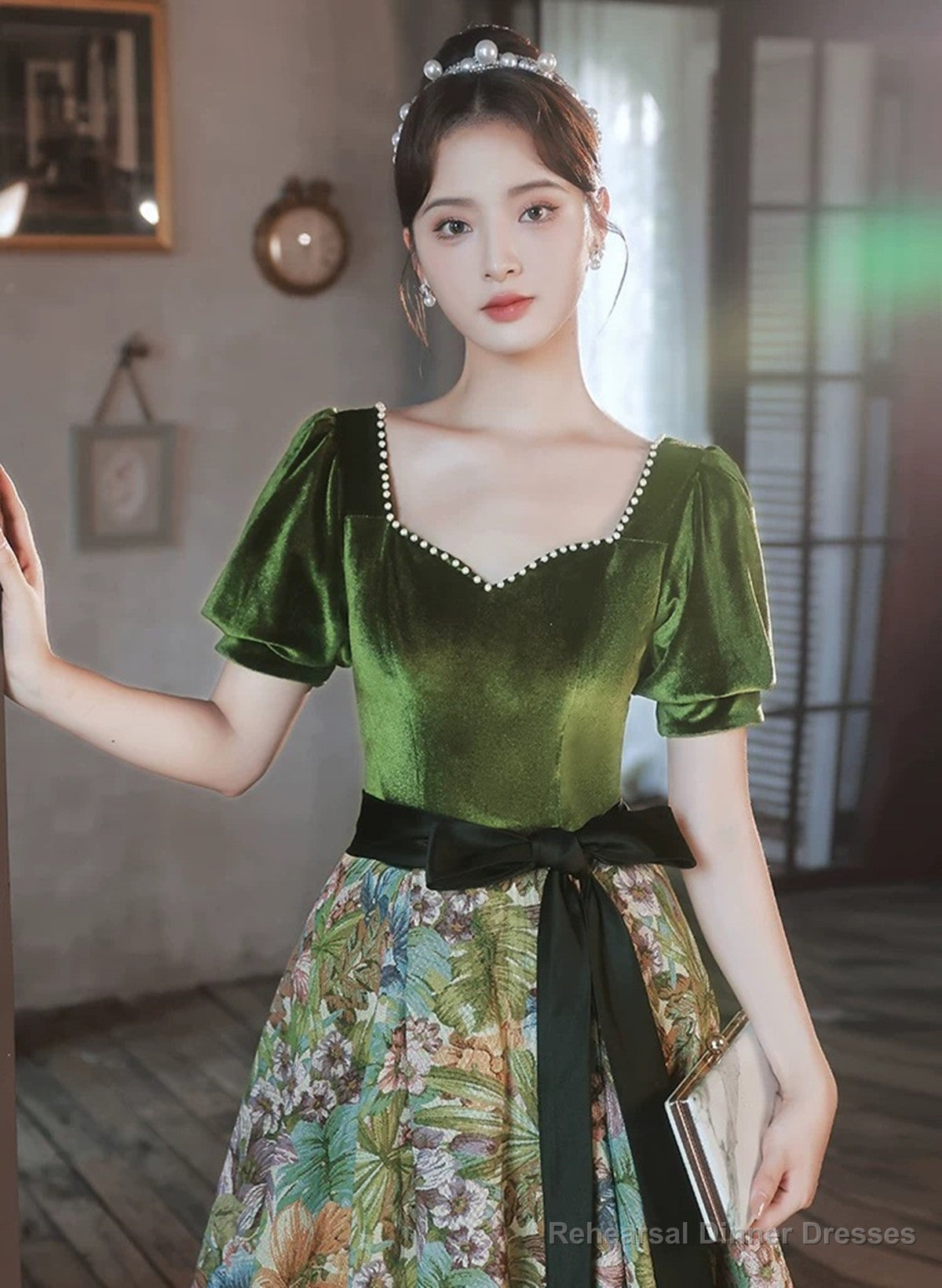 Green Velvet Floral Short Sleeves Long Prom Dress, Green Sweetheart Party Dress Secondary image
