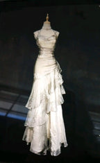 Green/Champagne Vintage Elegant Long Lace Ruffle Classy Prom Dress Classy Evening Dress