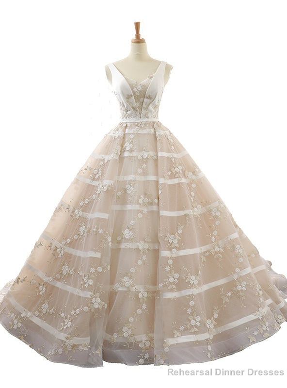 Ivory Ball Gown V-neck Backless Train Appliques Wedding Dress