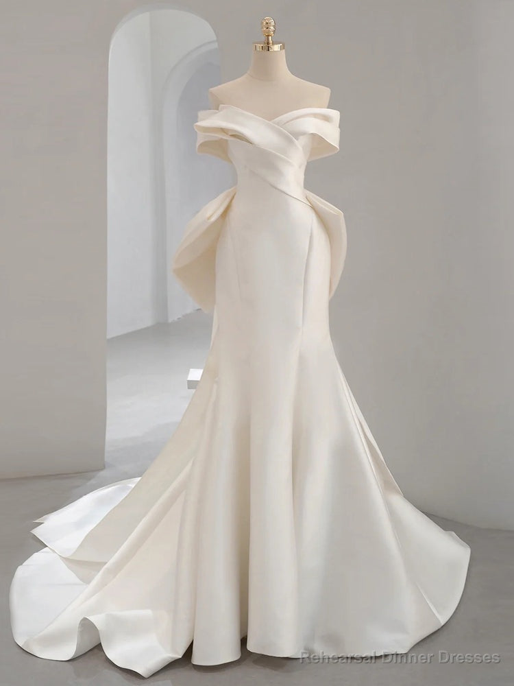 Ivory White Satin Strapless Wedding Dress Main image