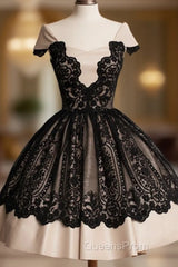 Knee-Length Cap Sleeves Homecoming Dress With Black Lace