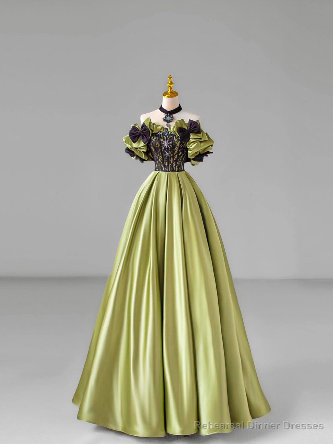 Green Satin Lace Long Prom Dress, Beautiful A-Line Evening Dress with Bow Main image