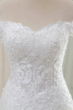Lace Off-The-Shoulder Trumpet Long Wedding Dress