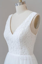 Long A-line Open Back V-neck Lace Tulle Wedding Dress