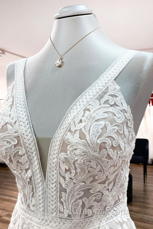 Long A-line Sleeveless Tulle Lace Appliques Open Back Wedding Dress