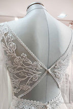 Long A-line Sweetheart Tulle Beadings Lace Appliques Wedding Dresses With Sleeves