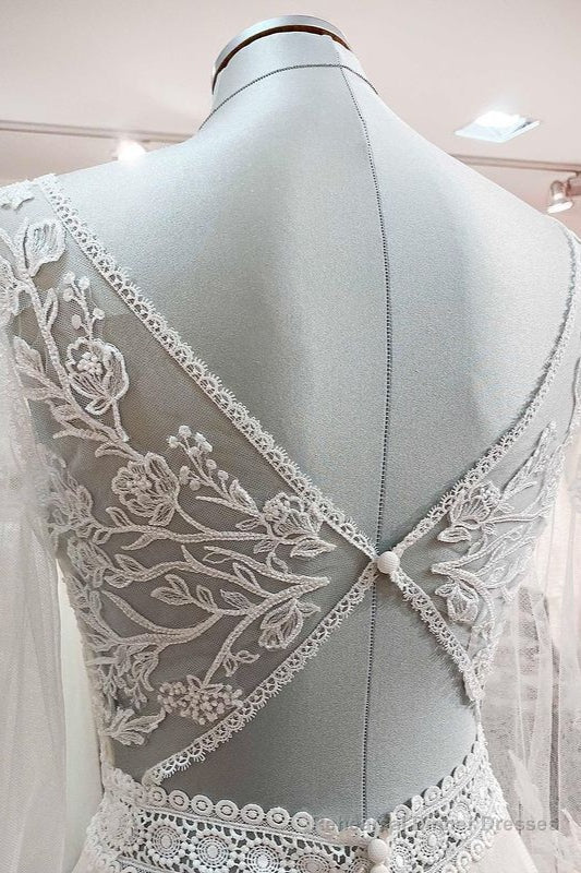 Long A-line Sweetheart Tulle Beadings Lace Appliques Wedding Dresses With Sleeves