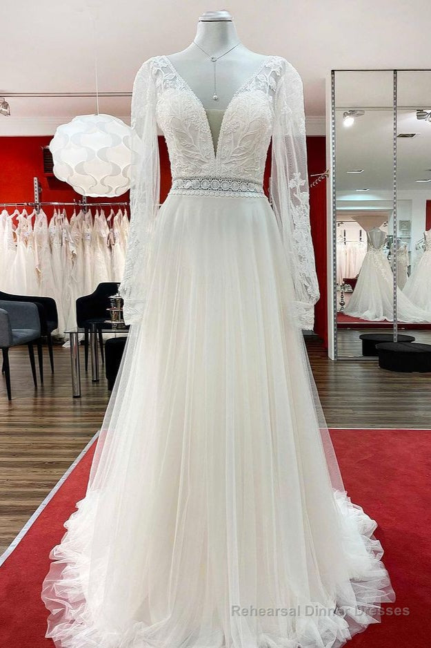 Long A-line Sweetheart Tulle Beadings Lace Appliques Wedding Dresses With Sleeves Main image