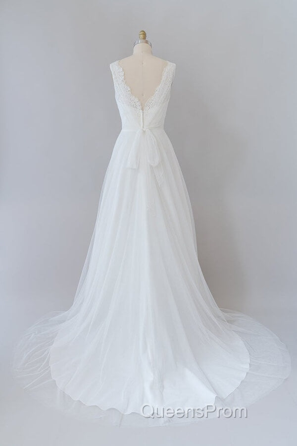 Long A-line V-neck Lace Tulle Backless Wedding Dress Secondary image