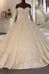 Long Ball Gown Sweetheart Lace Beading Wedding Dress with Sleeves