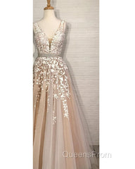 Lovely Lace Embroidery Beaded V-Neck Tulle Homecoming Dress