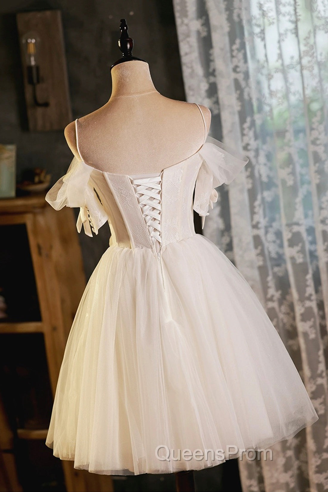 Lovely Spaghetti Strap Tulle Short Evening Prom Dress, Light Champagne A-Line Evening Party Dress