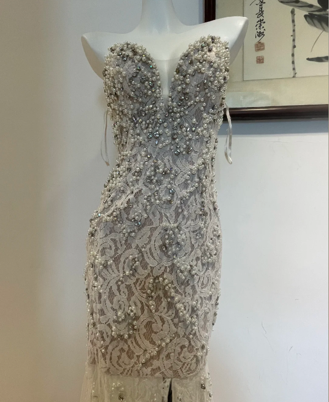 Luxurious And Elegant Sweetheart Neckline Pearl Rhinestone Lace Mermaid Long Classy Prom Dress