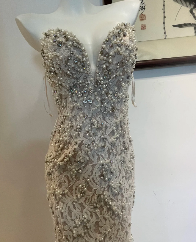 Luxurious And Elegant Sweetheart Neckline Pearl Rhinestone Lace Mermaid Long Classy Prom Dress
