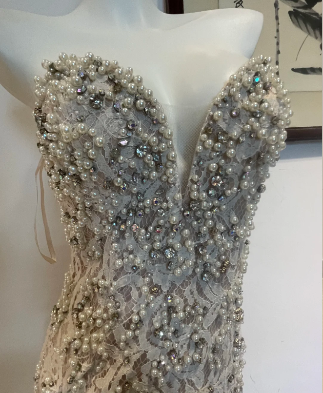 Luxurious And Elegant Sweetheart Neckline Pearl Rhinestone Lace Mermaid Long Classy Prom Dress
