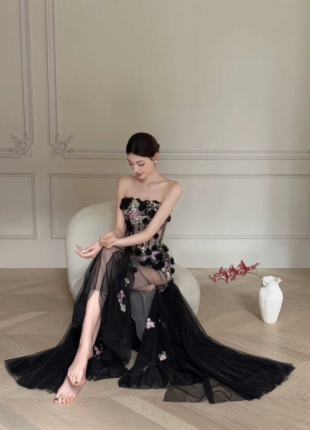 Luxurious Black A-Line 3D Floral Sequin Strapless Tulle Long Classy Prom Dress