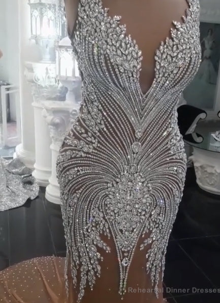 Luxurious Crystals Mermaid Wedding Dresses V Neck Backless Champagne Bridal Gowns Secondary image