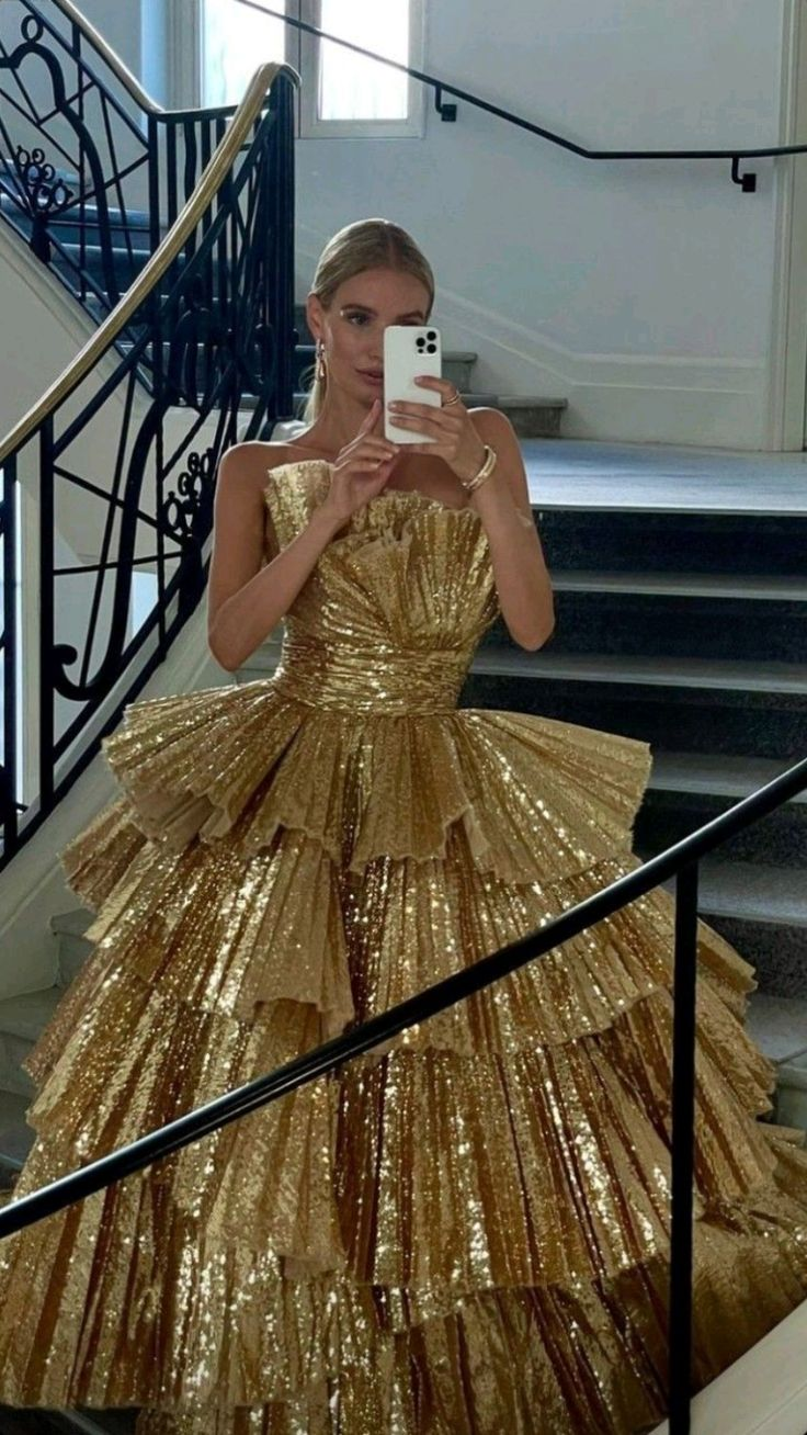 Luxurious Gold Strapless Pleated Irregular Neck Layered Classy Prom Dress Ball Gown Quinceanera Party Dress