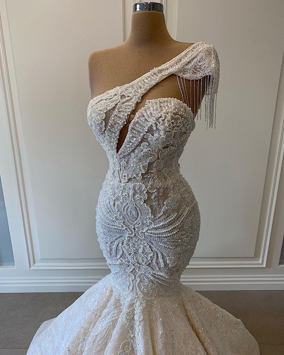 Luxurious Lace Beaded Wedding Dress One Shoulder Mermaid Bridal Gowns Crystal Beads Sequin Sweep Train Secondary image