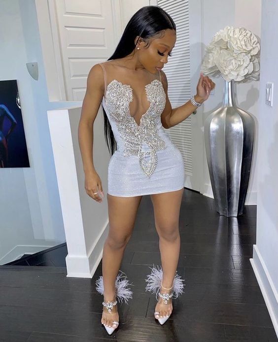 Luxurious Sequins Beaded Short Homecoming Dress
