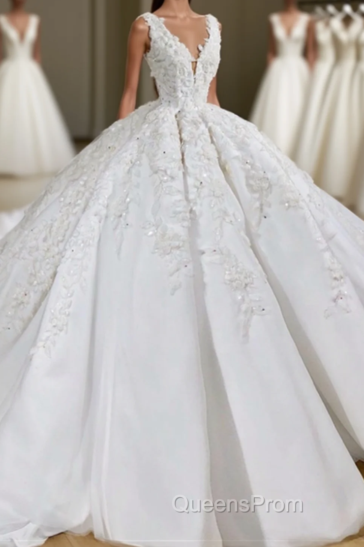 Luxurious V Neck Appliques Princess Ball Gown Delicate Wedding Dress Main image
