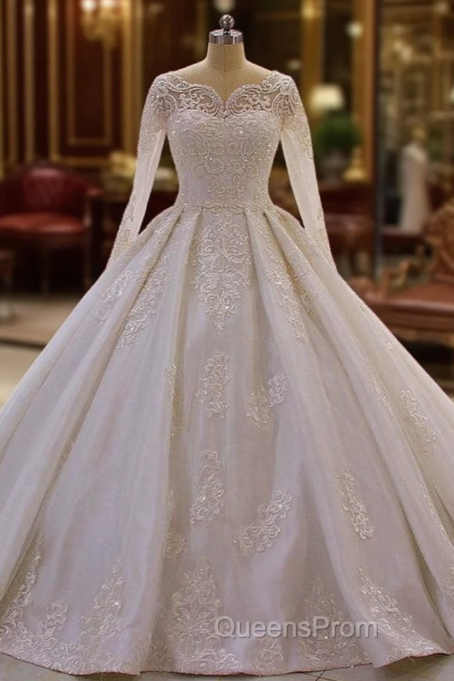 Luxurious White Long Sleevess Appliques Beadings Wedding Dress Main image