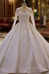 Luxurious White Long Sleevess Appliques Beadings Wedding Dress