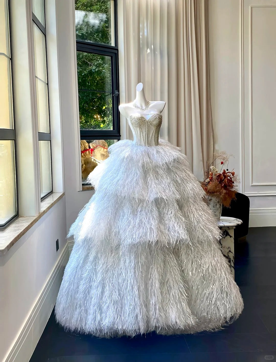 Luxurious White Strapless Feather Floor-Length Ball Gown Wedding Dress Main image