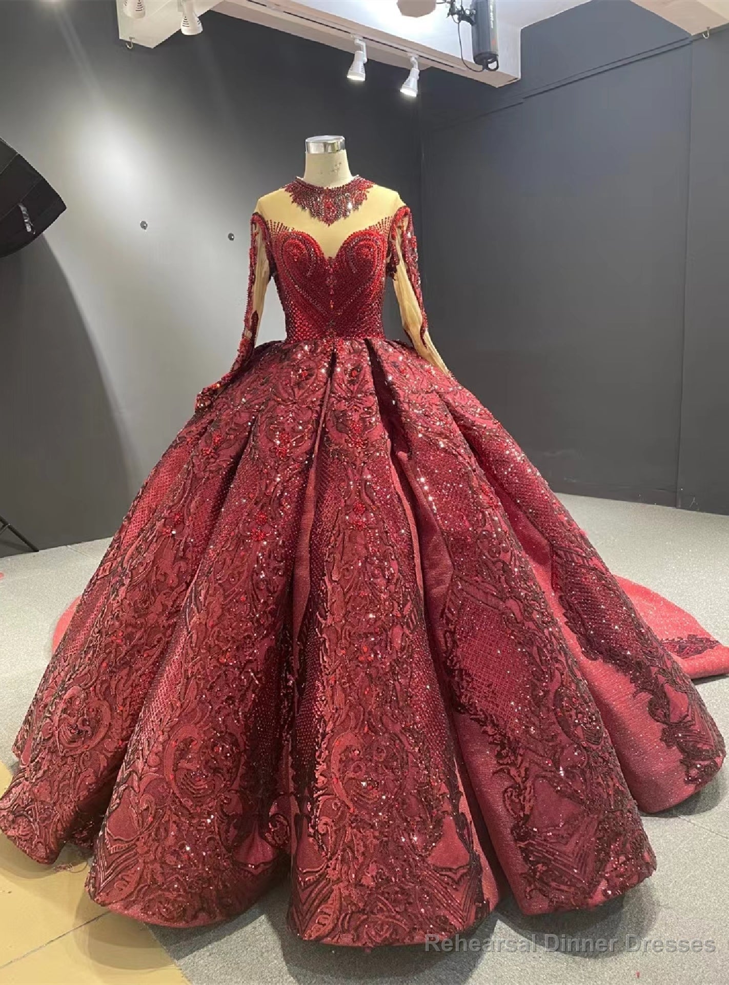 Luxury Dubai Burgundy Sequins Long Sleeve Crystal Wedding Dress