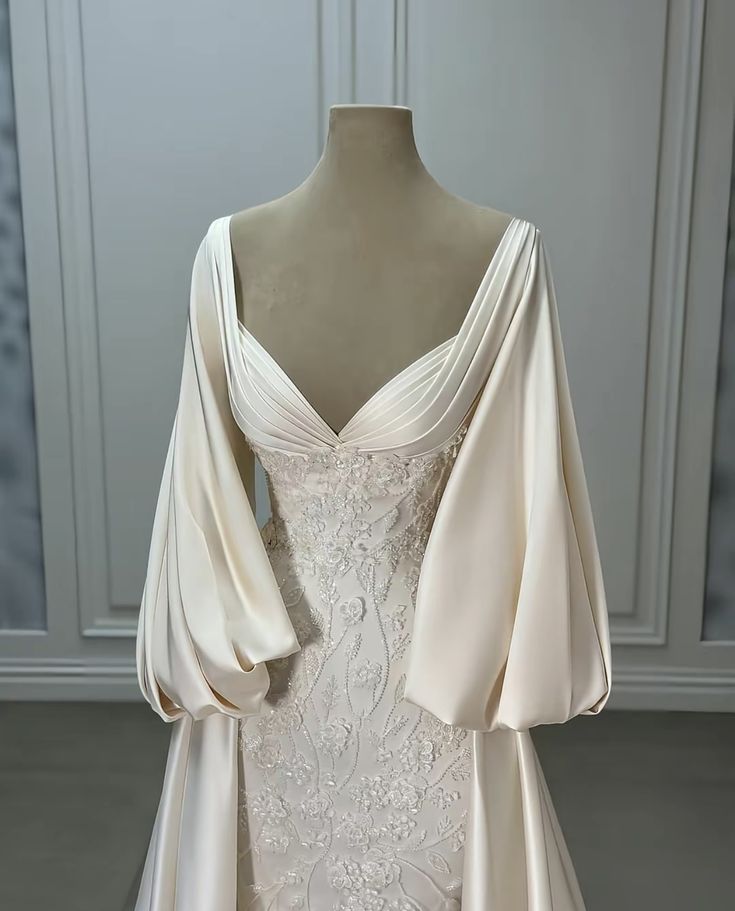 Luxury Wedding Dress, Ivory Satin Lace A-Line Bridal Gowns
