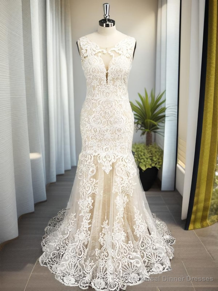 Mermaid Scoop Applique Sweep Train Tulle Wedding Dress Main image