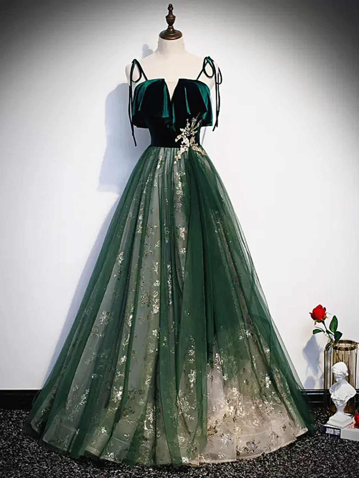 Green Straps Velvet Long Lace Classy Prom Dress Main image