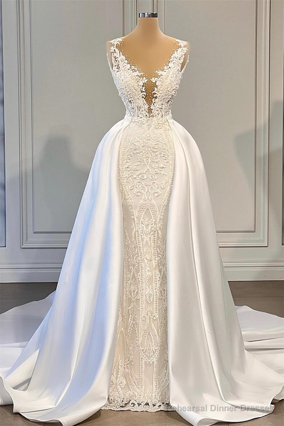 Mermaid V-neck Spaghetti strap Lace Floor-length Sleeveless Applique Beaded With Side Train Wedding Dress Main image