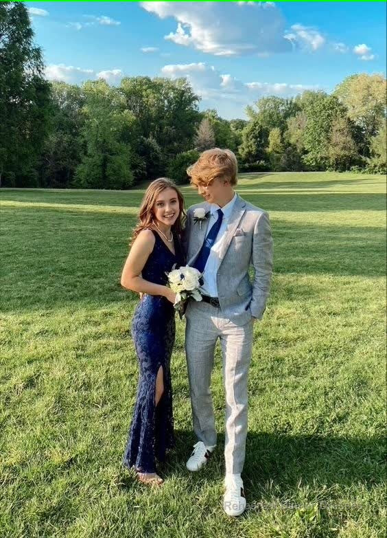 Mermaid V neckline Navy Blue Long Prom Dresses Formal Dress Secondary image