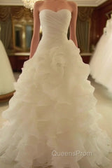 Mermaid Wedding Dress Sweetheart Organza Ruffles Train