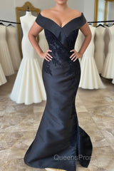 Black Floral Appliques Off-Shoulder Mermaid Long Mother of Bride Dress with Slit