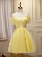 Mini/Short Yellow Prom Dresses, Yellow Cute Homecoming Dress With Beading Lace
