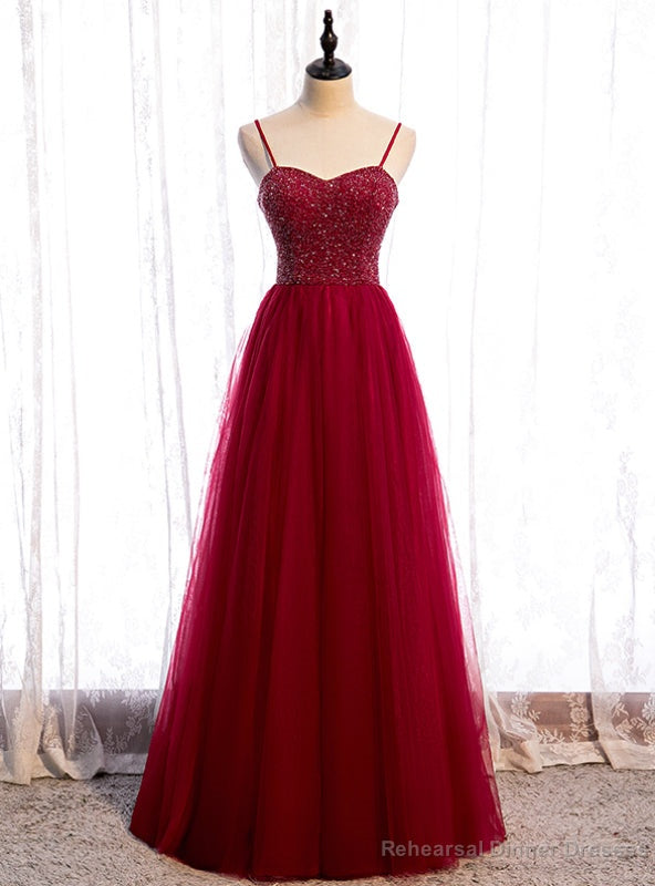 Modern Burgundy Tulle Spaghetti Straps Beading Prom Dress Main image